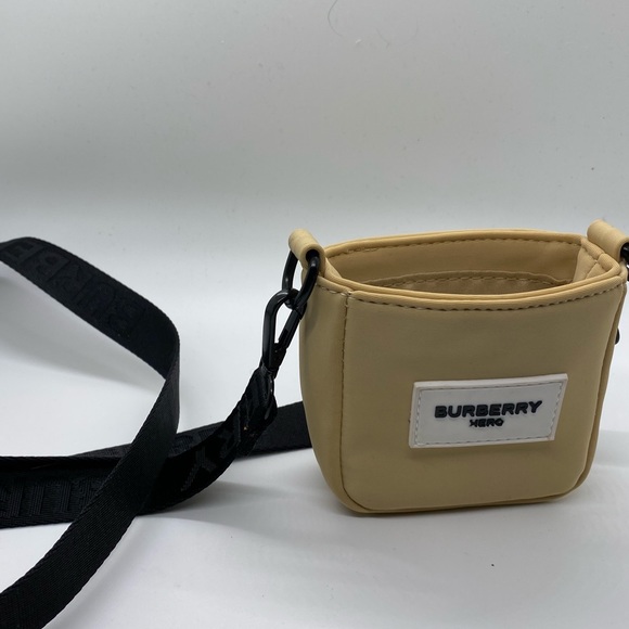 burberry hero bag
